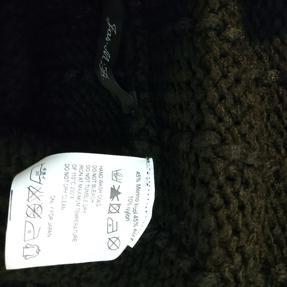 💥NWOT💥Versatile Black Loop Wrap - Picture 7 of 7